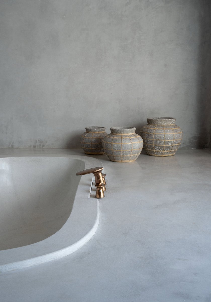 De Belly Vaas - Beton Naturel - M - WeAreTables