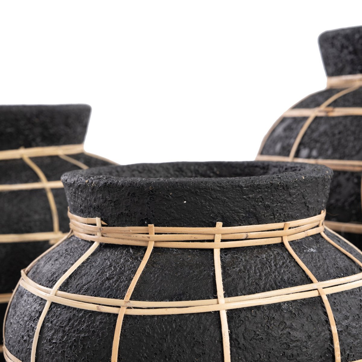 De Belly Vaas - Zwart Naturel - M - WeAreTables