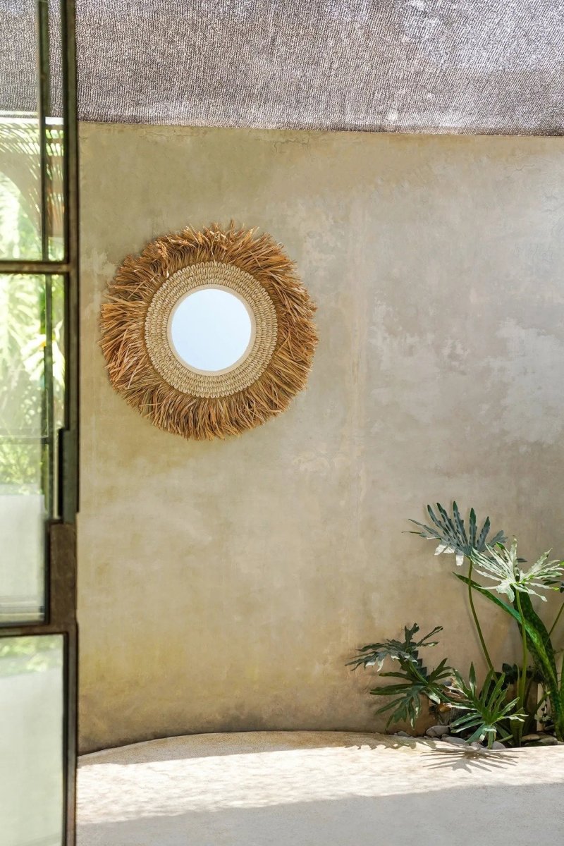 De Raffia Cowrie Spiegel - Naturel Wit - WeAreTables