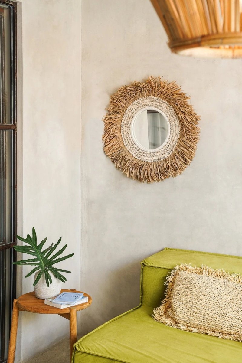 De Raffia Cowrie Spiegel - Naturel Wit - WeAreTables