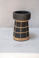 De Serene Kaarsenhouder - Zwart Naturel - L - WeAreTables