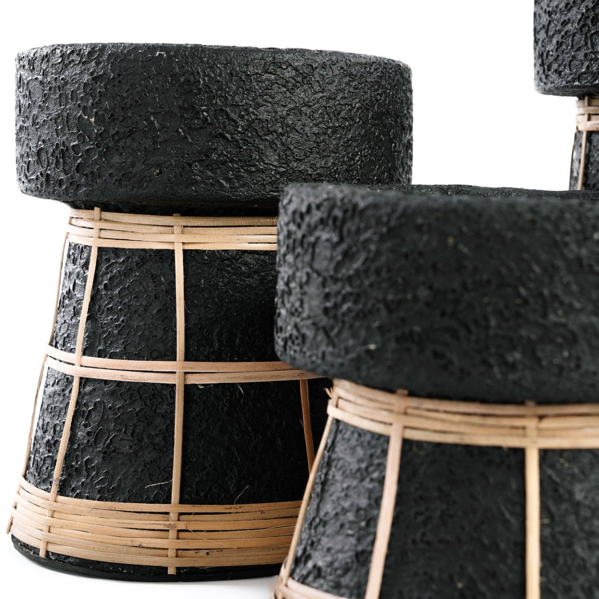 De Serene Kaarsenhouder - Zwart Naturel - M - WeAreTables